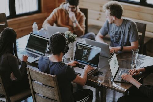 How Virtual Office Solutions Can Improve Your Business Life